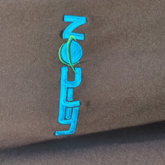 Port Authority Long Sleeve Wind Breaker - Picture 2 of 4